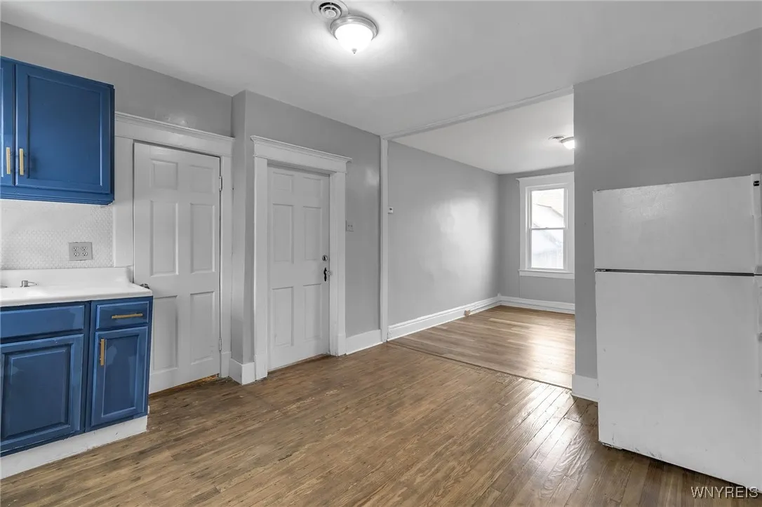 481 7th Street, Buffalo, New York 14201, Buffalo, New York 14201, 10 Bedrooms Bedrooms, ,4 BathroomsBathrooms,Residential,For Sale,481 7th Street, Buffalo, New York 14201,0,B1634326