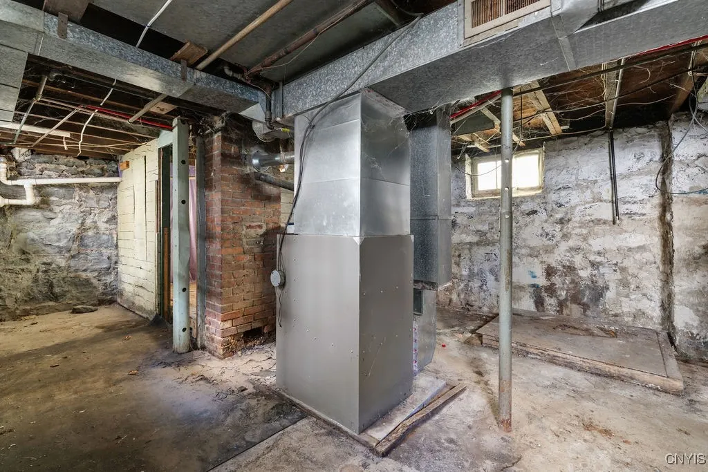 12 Orchard Avenue, Auburn, New York 13021, Auburn, New York 13021, 3 Bedrooms Bedrooms, 7 Rooms Rooms,1 BathroomBathrooms,Residential,For Sale,12 Orchard Avenue, Auburn, New York 13021,0,S1633039