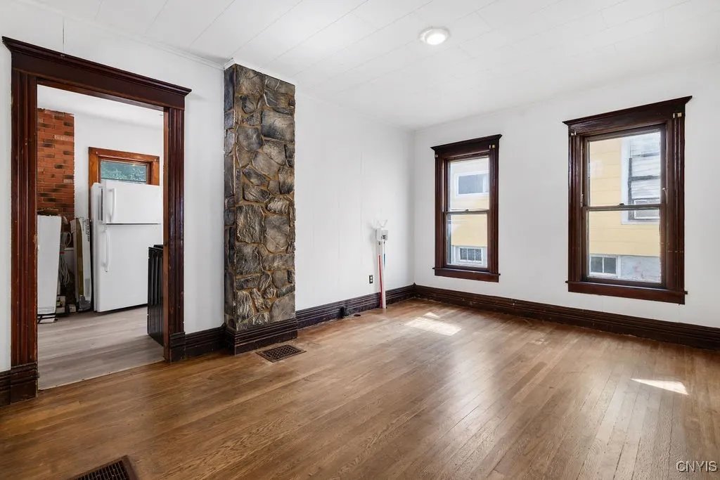 12 Orchard Avenue, Auburn, New York 13021, Auburn, New York 13021, 3 Bedrooms Bedrooms, 7 Rooms Rooms,1 BathroomBathrooms,Residential,For Sale,12 Orchard Avenue, Auburn, New York 13021,0,S1633039
