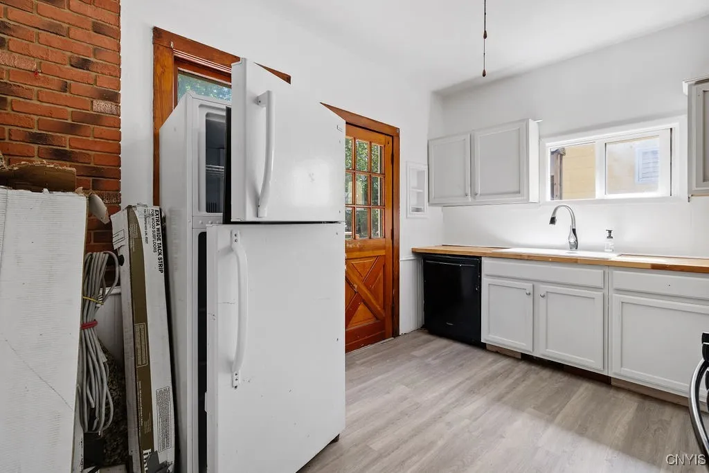 12 Orchard Avenue, Auburn, New York 13021, Auburn, New York 13021, 3 Bedrooms Bedrooms, 7 Rooms Rooms,1 BathroomBathrooms,Residential,For Sale,12 Orchard Avenue, Auburn, New York 13021,0,S1633039