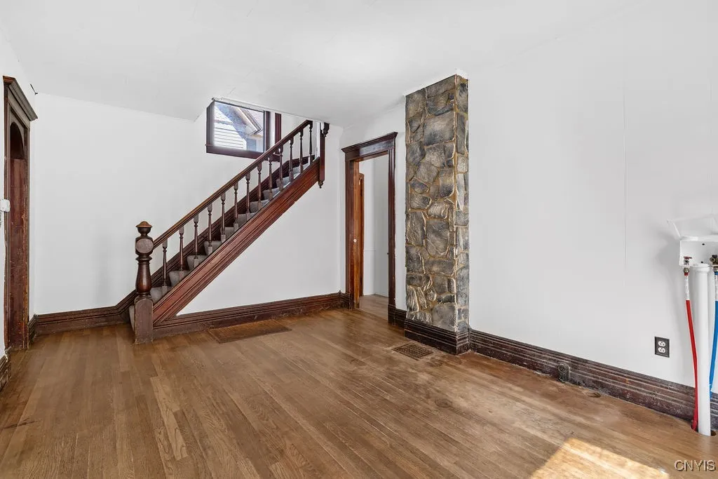 12 Orchard Avenue, Auburn, New York 13021, Auburn, New York 13021, 3 Bedrooms Bedrooms, 7 Rooms Rooms,1 BathroomBathrooms,Residential,For Sale,12 Orchard Avenue, Auburn, New York 13021,0,S1633039