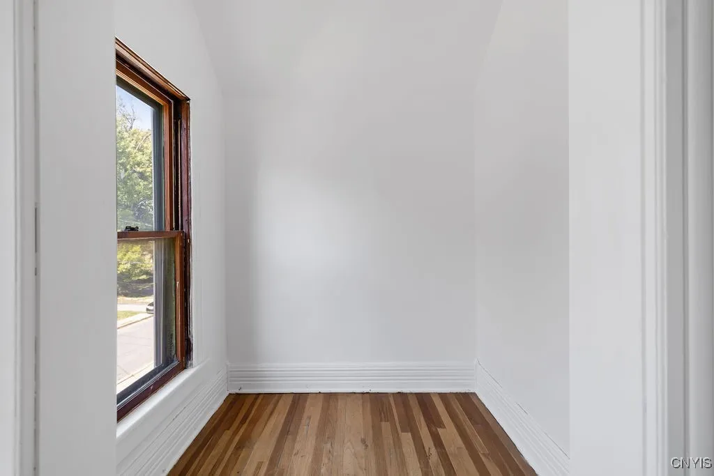 12 Orchard Avenue, Auburn, New York 13021, Auburn, New York 13021, 3 Bedrooms Bedrooms, 7 Rooms Rooms,1 BathroomBathrooms,Residential,For Sale,12 Orchard Avenue, Auburn, New York 13021,0,S1633039