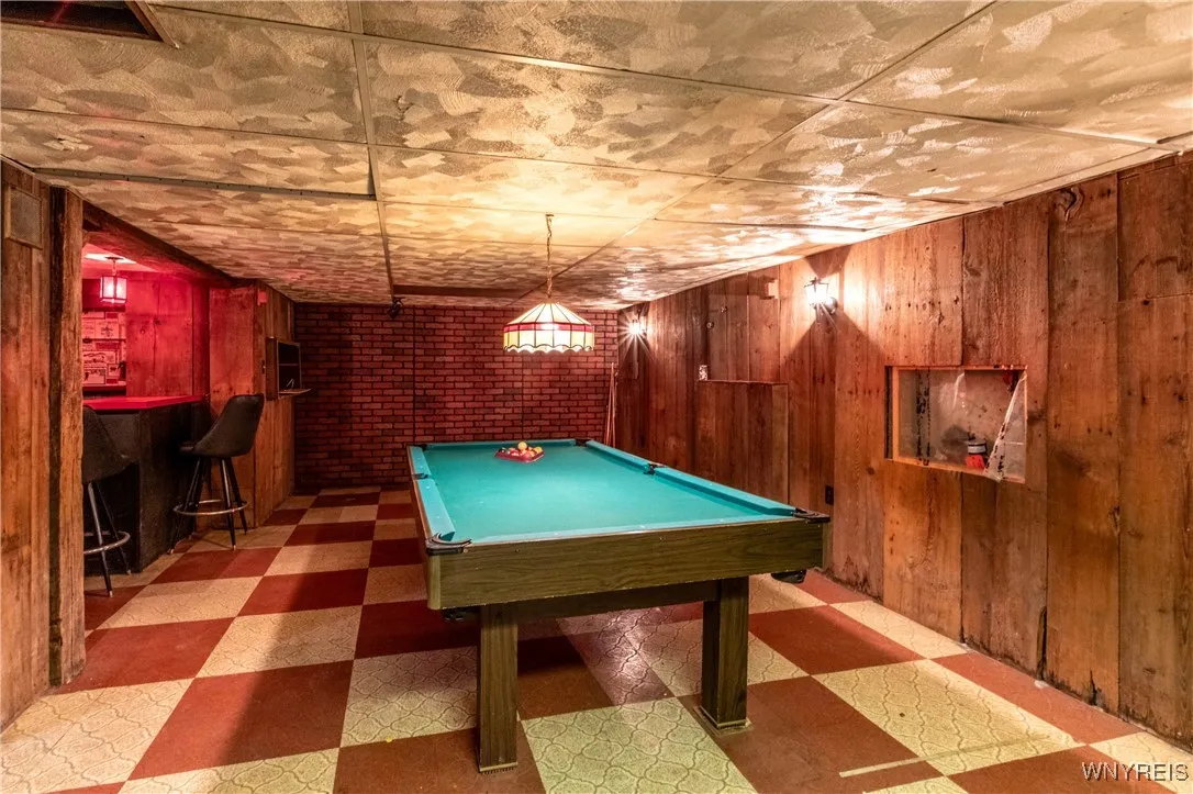 1187 Sandridge Road, Alden, New York 14004, Alden, New York 14004, 4 Bedrooms Bedrooms, 9 Rooms Rooms,1 BathroomBathrooms,Residential,For Sale,1187 Sandridge Road, Alden, New York 14004,0,B1633093