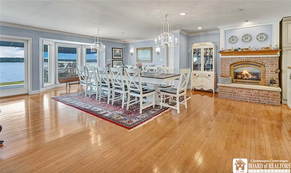 one is welcomed to a lovely open space and beautiful lake views!