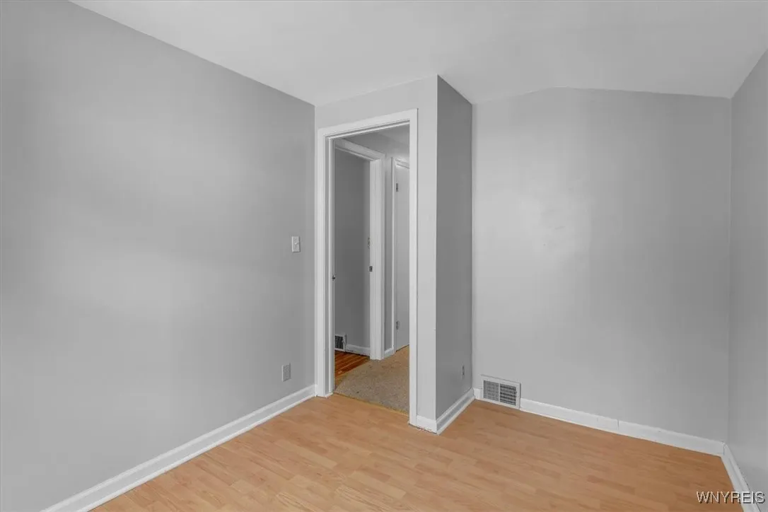 71 Gardenwood Lane, Tonawanda, New York 14223, Tonawanda, New York 14223, 3 Bedrooms Bedrooms, 7 Rooms Rooms,1 BathroomBathrooms,Residential,For Sale,71 Gardenwood Lane, Tonawanda, New York 14223,0,B1632598