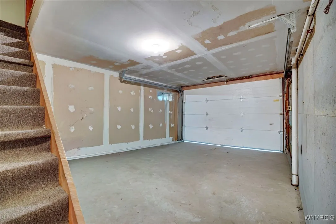 4451 Block Road, Yorkshire, New York 14042, Yorkshire, New York 14042, 2 Bedrooms Bedrooms, 5 Rooms Rooms,1 BathroomBathrooms,Residential,For Sale,4451 Block Road, Yorkshire, New York 14042,0,B1634004