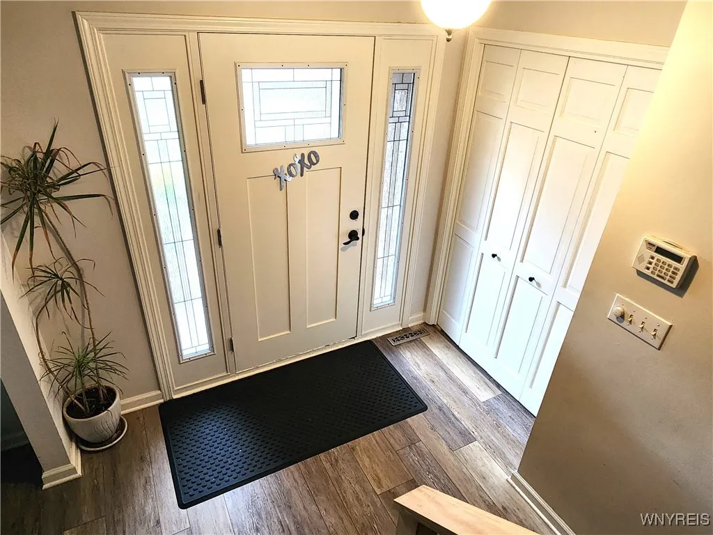 339 Daniel Drive, North Tonawanda, New York 14120, North Tonawanda, New York 14120, 3 Bedrooms Bedrooms, 8 Rooms Rooms,3 BathroomsBathrooms,Residential,For Sale,339 Daniel Drive, North Tonawanda, New York 14120,0,B1634494