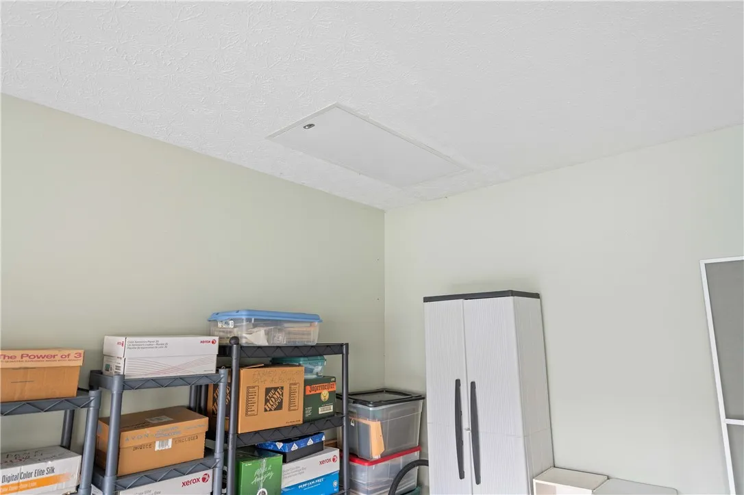 165 Maryview Drive, Penfield, New York 14580, Penfield, New York 14580, 3 Bedrooms Bedrooms, 6 Rooms Rooms,2 BathroomsBathrooms,Residential,For Sale,165 Maryview Drive, Penfield, New York 14580,0,R1634467