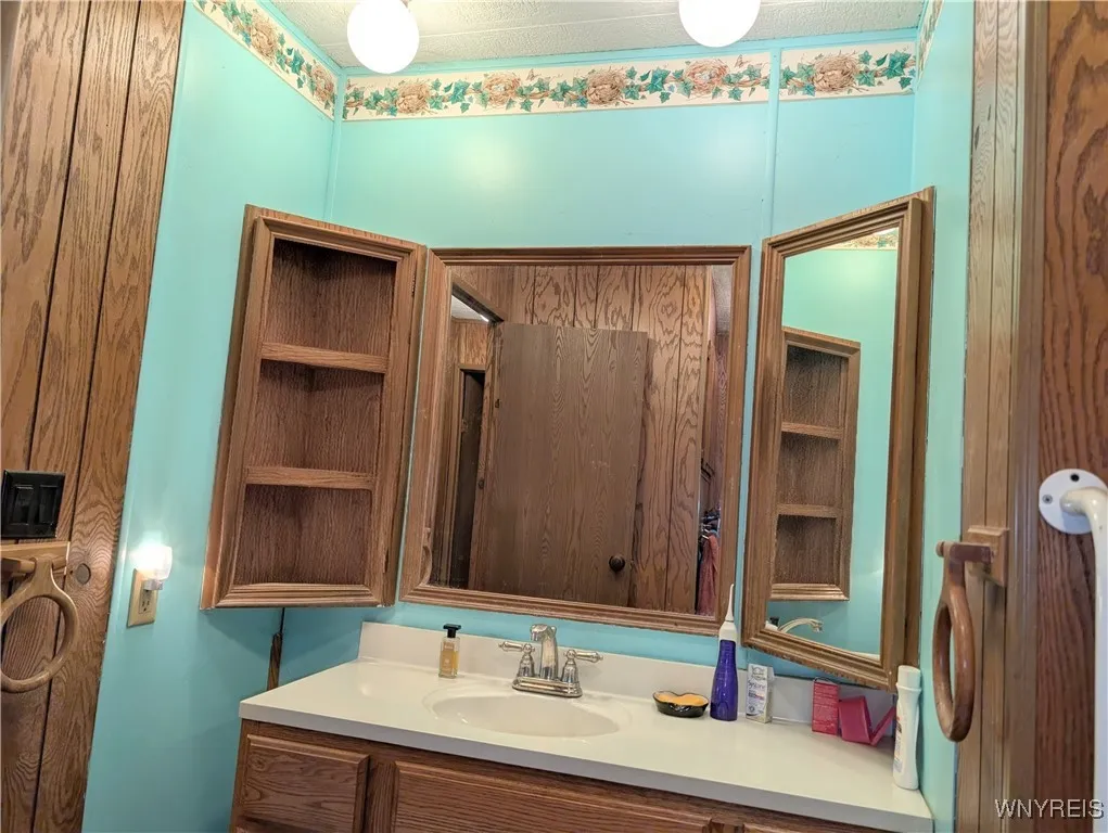 386 Southview Drive, Arcade, New York 14009, Arcade, New York 14009, 2 Bedrooms Bedrooms, 5 Rooms Rooms,1 BathroomBathrooms,Residential,For Sale,386 Southview Drive, Arcade, New York 14009,0,B1634526