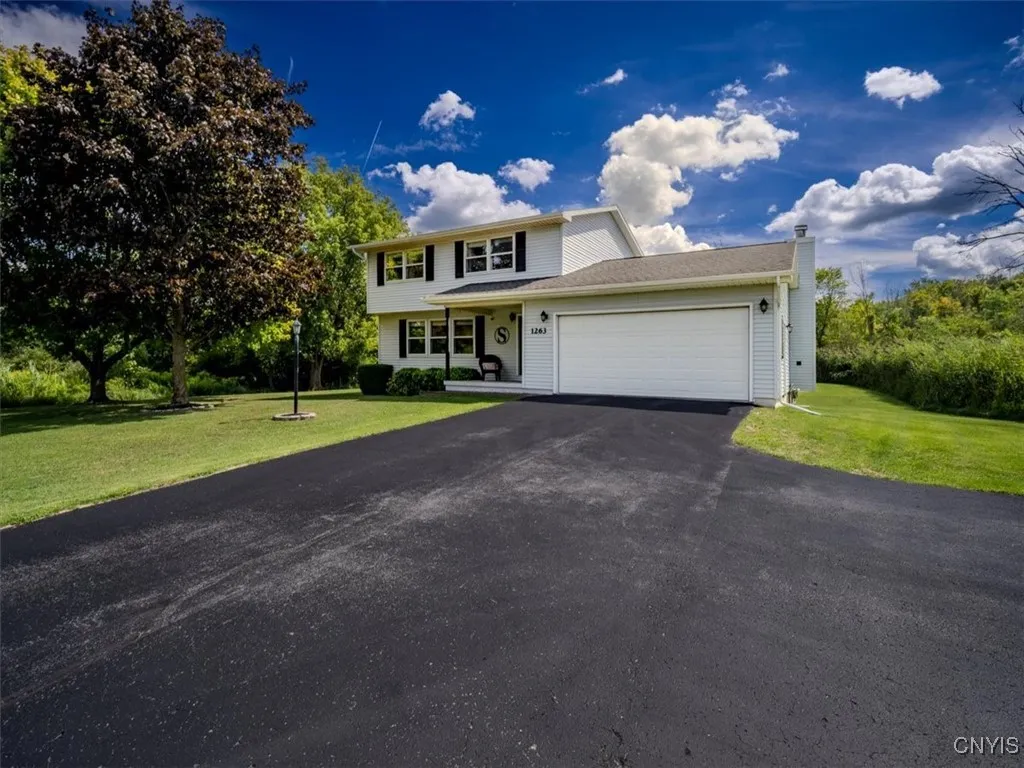 1263 Upp Lenox Avenue, Oneida, New York 13421, Oneida, New York 13421, 4 Bedrooms Bedrooms, 8 Rooms Rooms,1 BathroomBathrooms,Residential,For Sale,1263 Upp Lenox Avenue, Oneida, New York 13421,0,S1634028