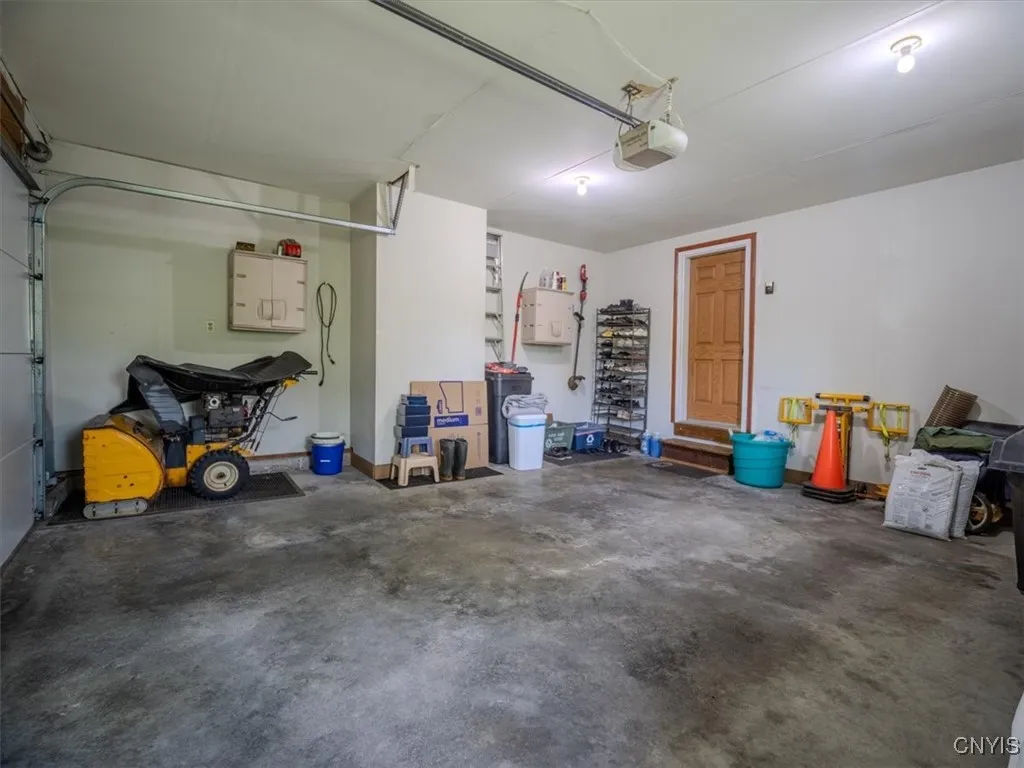1263 Upp Lenox Avenue, Oneida, New York 13421, Oneida, New York 13421, 4 Bedrooms Bedrooms, 8 Rooms Rooms,1 BathroomBathrooms,Residential,For Sale,1263 Upp Lenox Avenue, Oneida, New York 13421,0,S1634028