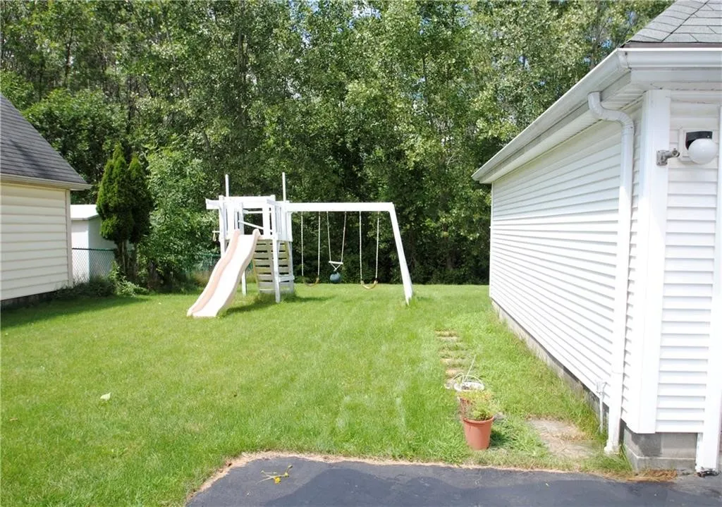 111 Schilling Lane, Brighton, New York 14618, Brighton, New York 14618, 3 Bedrooms Bedrooms, 6 Rooms Rooms,1 BathroomBathrooms,Residential,For Sale,111 Schilling Lane, Brighton, New York 14618,0,R1631755