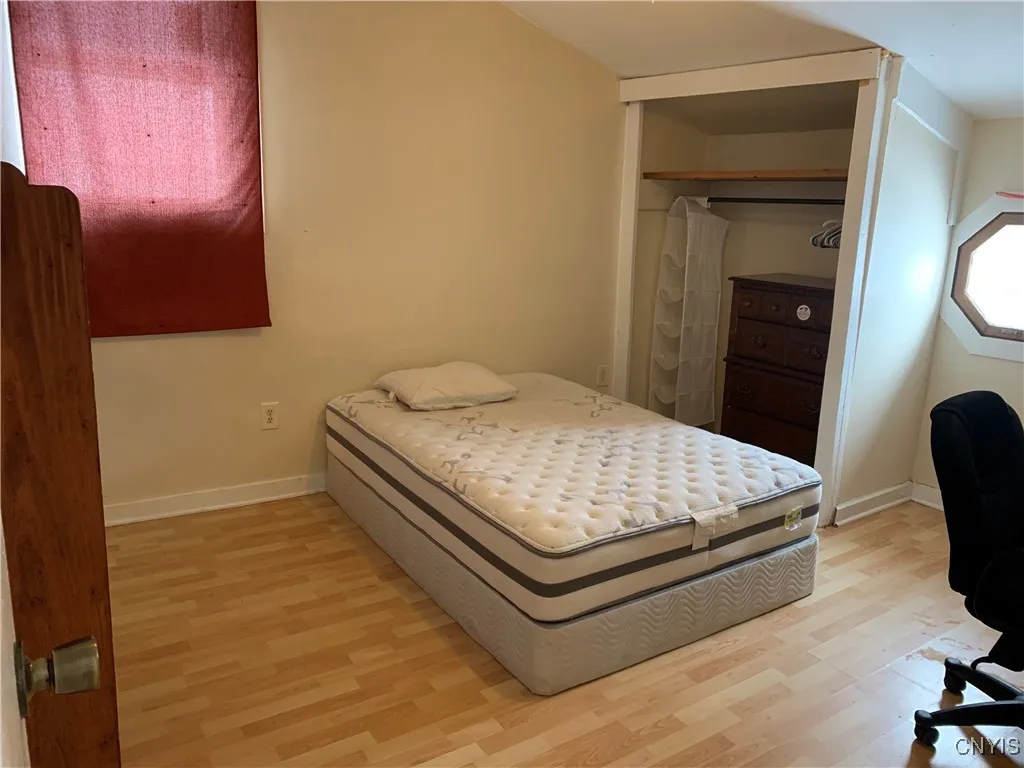 111 Hawthorne Street, Syracuse, New York 13210, Syracuse, New York 13210, 5 Bedrooms Bedrooms, ,2 BathroomsBathrooms,Residential,For Sale,111 Hawthorne Street, Syracuse, New York 13210,0,S1634235