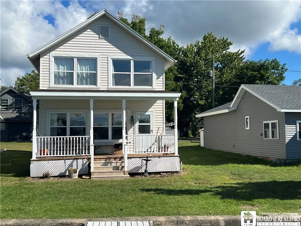 2737 Bentley Avenue, Ellicott, New York 14701, Ellicott, New York 14701, 3 Bedrooms Bedrooms, 6 Rooms Rooms,2 BathroomsBathrooms,Residential,For Sale,2737 Bentley Avenue, Ellicott, New York 14701,0,R1634529