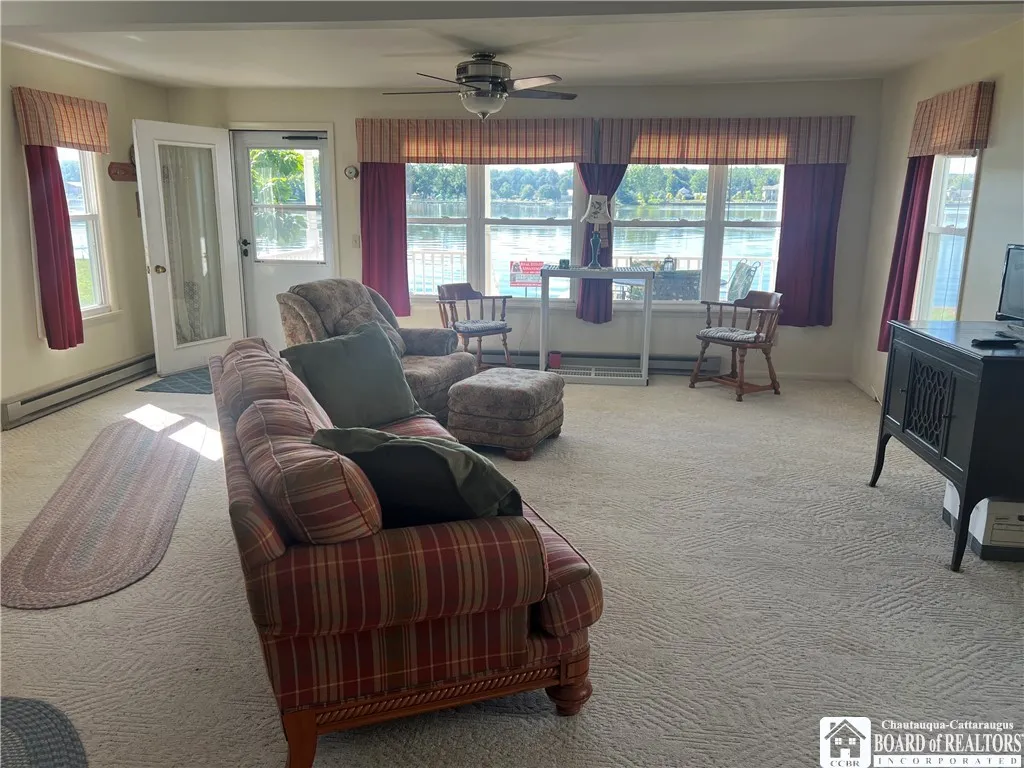 2737 Bentley Avenue, Ellicott, New York 14701, Ellicott, New York 14701, 3 Bedrooms Bedrooms, 6 Rooms Rooms,2 BathroomsBathrooms,Residential,For Sale,2737 Bentley Avenue, Ellicott, New York 14701,0,R1634529