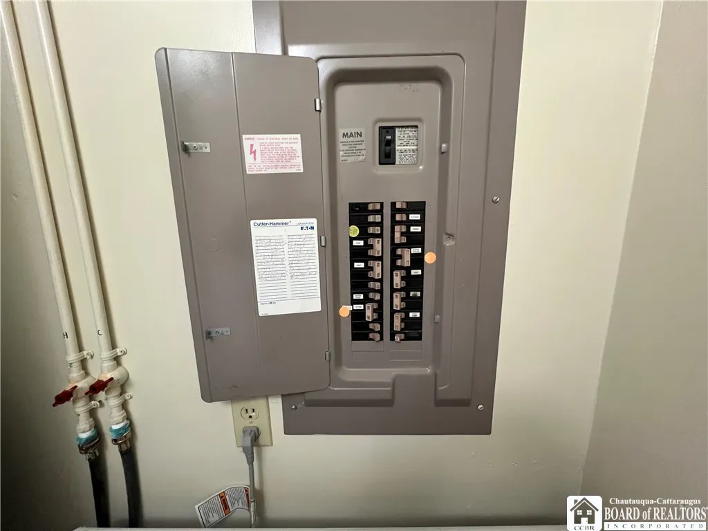 2737 Bentley Avenue, Ellicott, New York 14701, Ellicott, New York 14701, 3 Bedrooms Bedrooms, 6 Rooms Rooms,2 BathroomsBathrooms,Residential,For Sale,2737 Bentley Avenue, Ellicott, New York 14701,0,R1634529