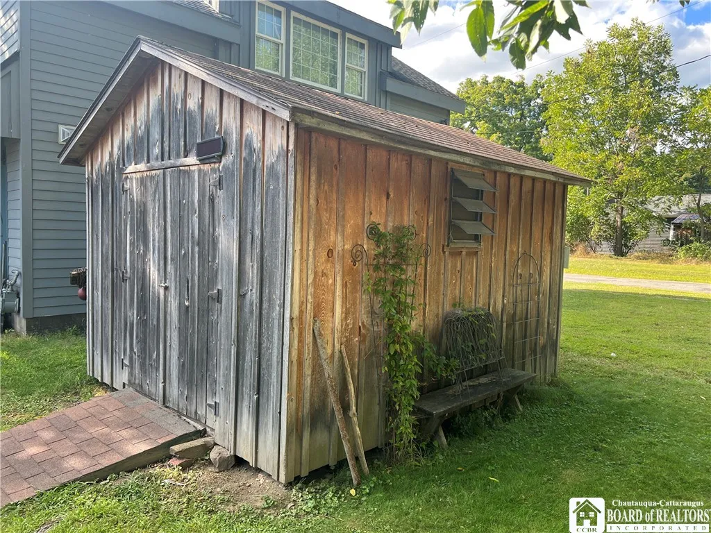 2737 Bentley Avenue, Ellicott, New York 14701, Ellicott, New York 14701, 3 Bedrooms Bedrooms, 6 Rooms Rooms,2 BathroomsBathrooms,Residential,For Sale,2737 Bentley Avenue, Ellicott, New York 14701,0,R1634529