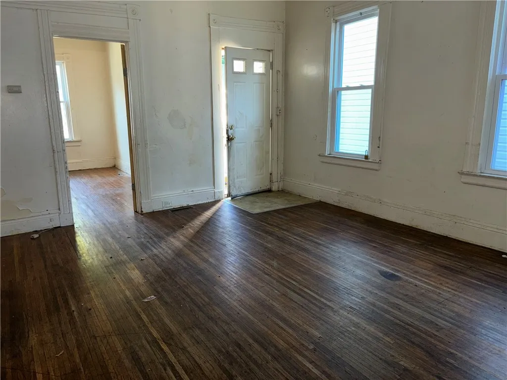 Lower - Living room