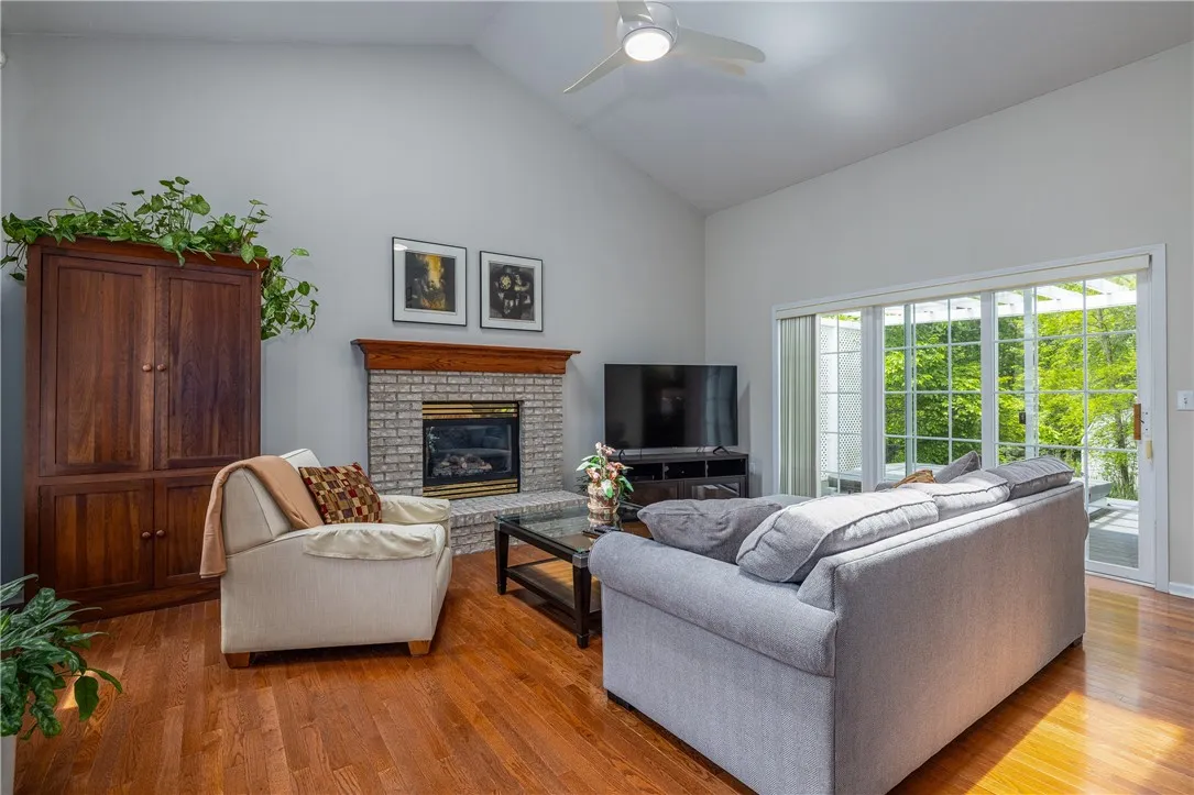 1108 Brick Landing Place, Webster, New York 14580, Webster, New York 14580, 3 Bedrooms Bedrooms, 7 Rooms Rooms,2 BathroomsBathrooms,Residential,For Sale,1108 Brick Landing Place, Webster, New York 14580,0,R1634466