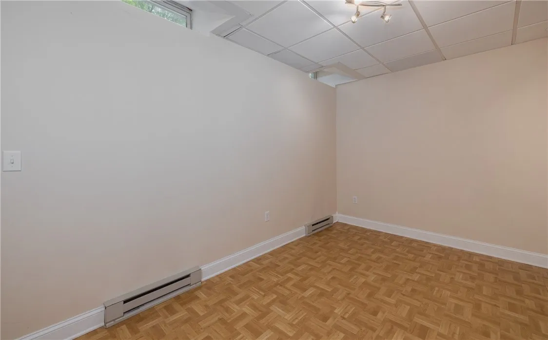 1108 Brick Landing Place, Webster, New York 14580, Webster, New York 14580, 3 Bedrooms Bedrooms, 7 Rooms Rooms,2 BathroomsBathrooms,Residential,For Sale,1108 Brick Landing Place, Webster, New York 14580,0,R1634466