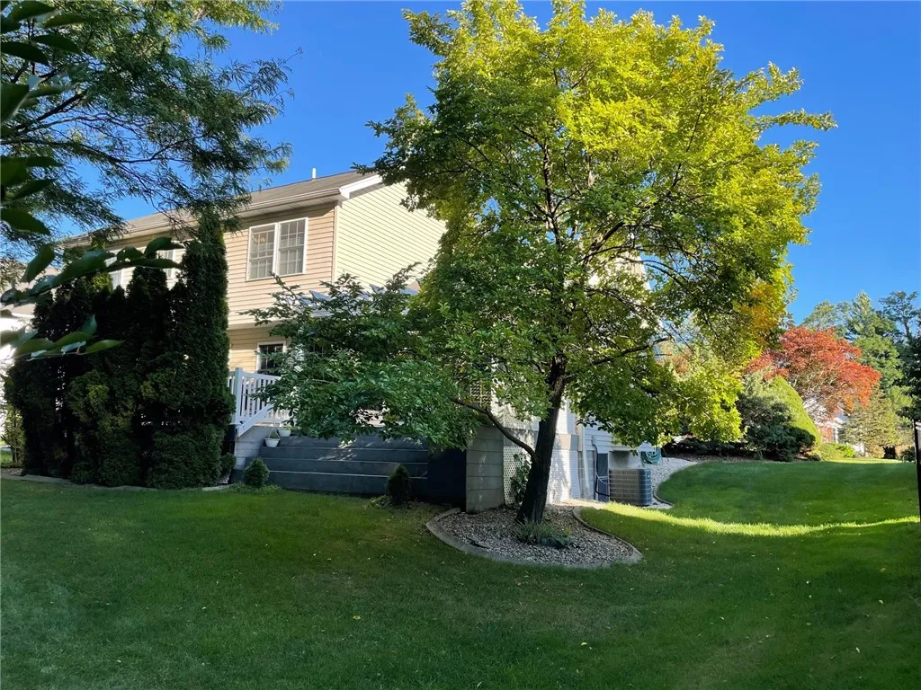 1108 Brick Landing Place, Webster, New York 14580, Webster, New York 14580, 3 Bedrooms Bedrooms, 7 Rooms Rooms,2 BathroomsBathrooms,Residential,For Sale,1108 Brick Landing Place, Webster, New York 14580,0,R1634466