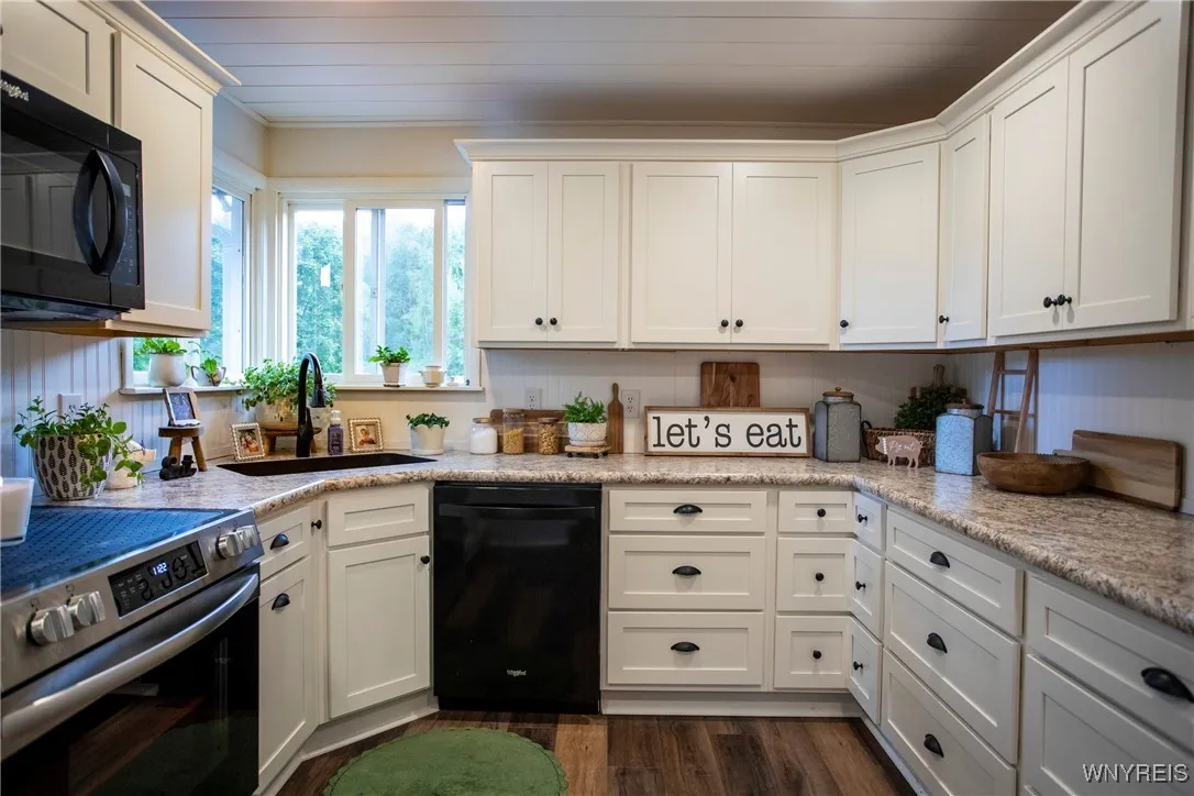 9447 Route 219, Ashford, New York 14171, Ashford, New York 14171, 3 Bedrooms Bedrooms, 9 Rooms Rooms,2 BathroomsBathrooms,Residential,For Sale,9447 Route 219, Ashford, New York 14171,0,B1634551