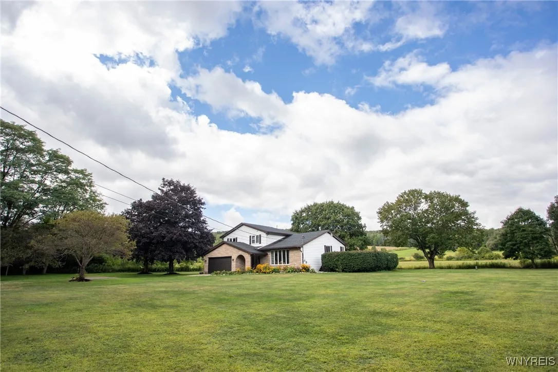 9447 Route 219, Ashford, New York 14171, Ashford, New York 14171, 3 Bedrooms Bedrooms, 9 Rooms Rooms,2 BathroomsBathrooms,Residential,For Sale,9447 Route 219, Ashford, New York 14171,0,B1634551