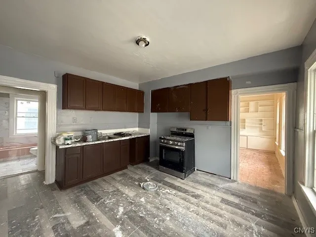1577 Seymour Avenue, Utica, New York 13501, Utica, New York 13501, 6 Bedrooms Bedrooms, ,2 BathroomsBathrooms,Residential,For Sale,1577 Seymour Avenue, Utica, New York 13501,0,S1634570