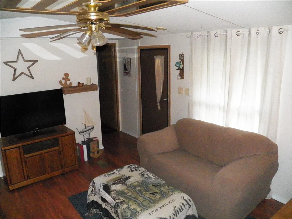 10 Vicks Place, Canadice, New York 14471, Canadice, New York 14471, 2 Bedrooms Bedrooms, 5 Rooms Rooms,1 BathroomBathrooms,Residential,Closed,10 Vicks Place, Canadice, New York 14471,0,R1634589