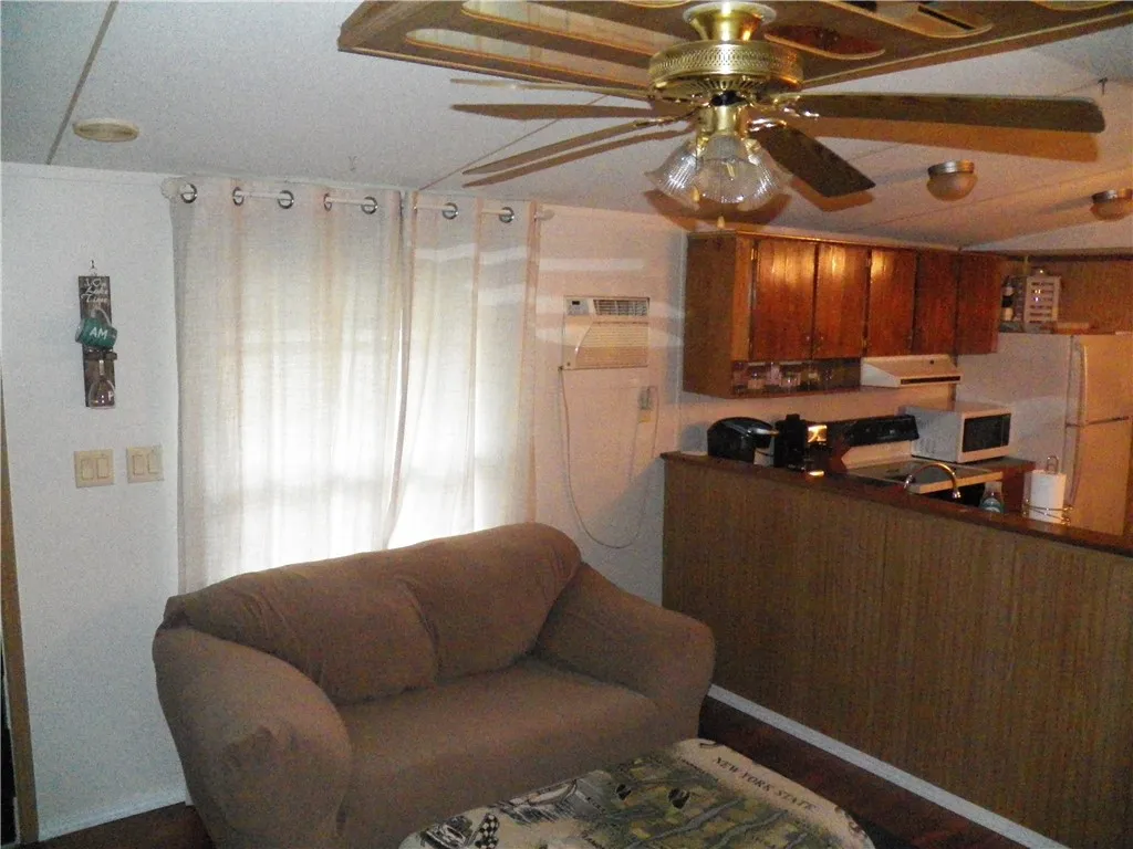 10 Vicks Place, Canadice, New York 14471, Canadice, New York 14471, 2 Bedrooms Bedrooms, 5 Rooms Rooms,1 BathroomBathrooms,Residential,Closed,10 Vicks Place, Canadice, New York 14471,0,R1634589