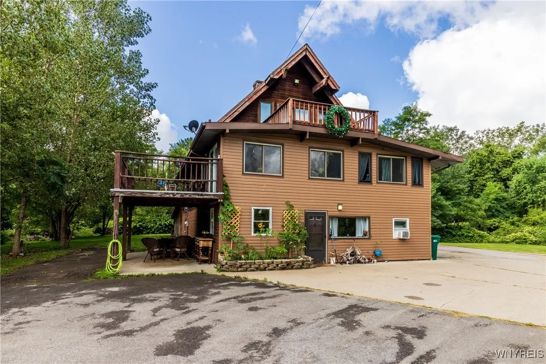 6385 Willow Drive, Boston, New York 14075, Boston, New York 14075, 4 Bedrooms Bedrooms, 9 Rooms Rooms,2 BathroomsBathrooms,Residential,For Sale,6385 Willow Drive, Boston, New York 14075,0,B1634601
