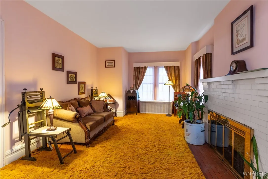 191 Long Avenue, Hamburg, New York 14075, Hamburg, New York 14075, 4 Bedrooms Bedrooms, 8 Rooms Rooms,1 BathroomBathrooms,Residential,For Sale,191 Long Avenue, Hamburg, New York 14075,0,B1634555