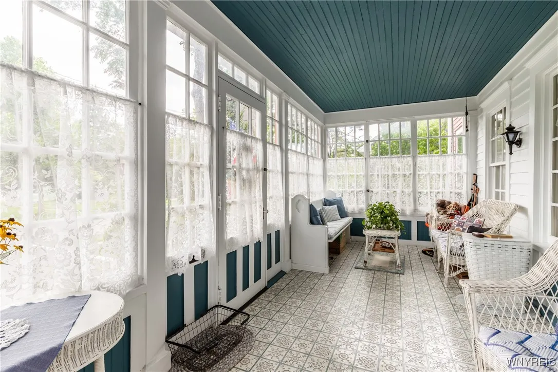 191 Long Avenue, Hamburg, New York 14075, Hamburg, New York 14075, 4 Bedrooms Bedrooms, 8 Rooms Rooms,1 BathroomBathrooms,Residential,For Sale,191 Long Avenue, Hamburg, New York 14075,0,B1634555