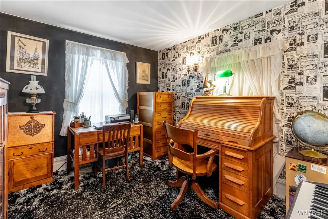 191 Long Avenue, Hamburg, New York 14075, Hamburg, New York 14075, 4 Bedrooms Bedrooms, 8 Rooms Rooms,1 BathroomBathrooms,Residential,For Sale,191 Long Avenue, Hamburg, New York 14075,0,B1634555