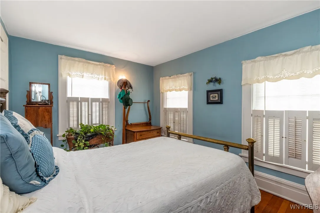 191 Long Avenue, Hamburg, New York 14075, Hamburg, New York 14075, 4 Bedrooms Bedrooms, 8 Rooms Rooms,1 BathroomBathrooms,Residential,For Sale,191 Long Avenue, Hamburg, New York 14075,0,B1634555