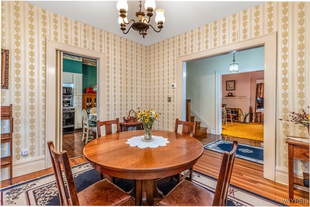 191 Long Avenue, Hamburg, New York 14075, Hamburg, New York 14075, 4 Bedrooms Bedrooms, 8 Rooms Rooms,1 BathroomBathrooms,Residential,For Sale,191 Long Avenue, Hamburg, New York 14075,0,B1634555