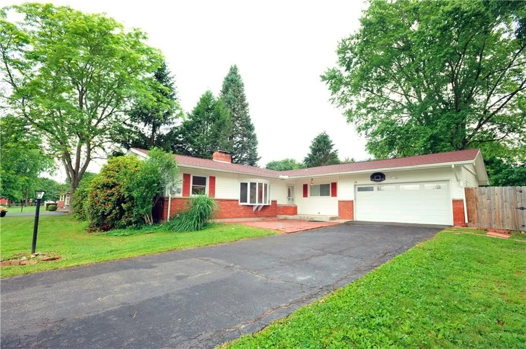15 Greenvalley Drive, Big Flats, New York 14814, Big Flats, New York 14814, 4 Bedrooms Bedrooms, 9 Rooms Rooms,2 BathroomsBathrooms,Residential,For Sale,15 Greenvalley Drive, Big Flats, New York 14814,0,R1634639