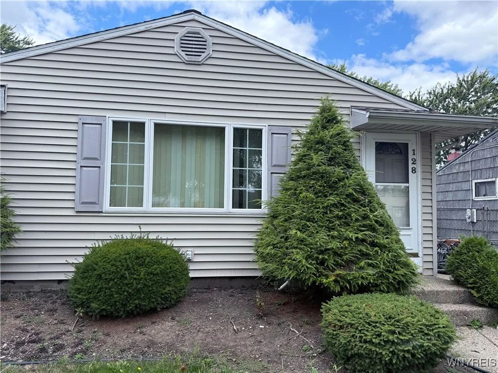 128 Bannard Avenue, Tonawanda, New York 14150, Tonawanda, New York 14150, 2 Bedrooms Bedrooms, 6 Rooms Rooms,1 BathroomBathrooms,Residential,For Sale,128 Bannard Avenue, Tonawanda, New York 14150,0,B1634321
