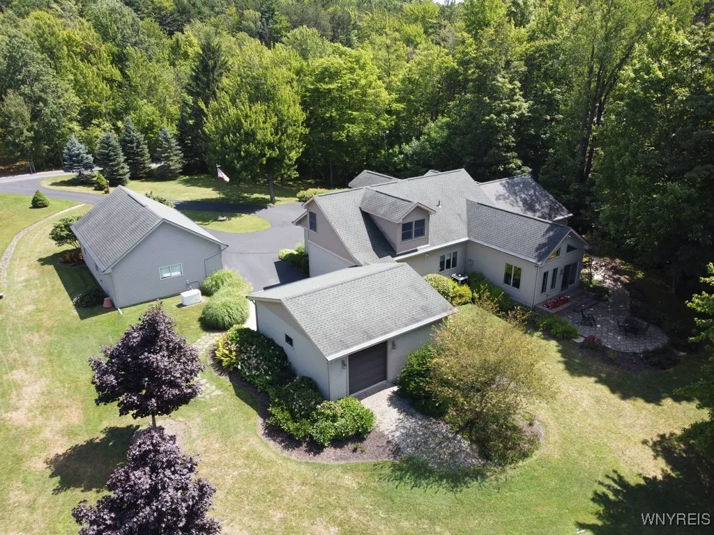 6191 Ward Road B, Boston, New York 14127, Boston, New York 14127, 3 Bedrooms Bedrooms, 7 Rooms Rooms,2 BathroomsBathrooms,Residential,Closed,6191 Ward Road B, Boston, New York 14127,0,B1627728