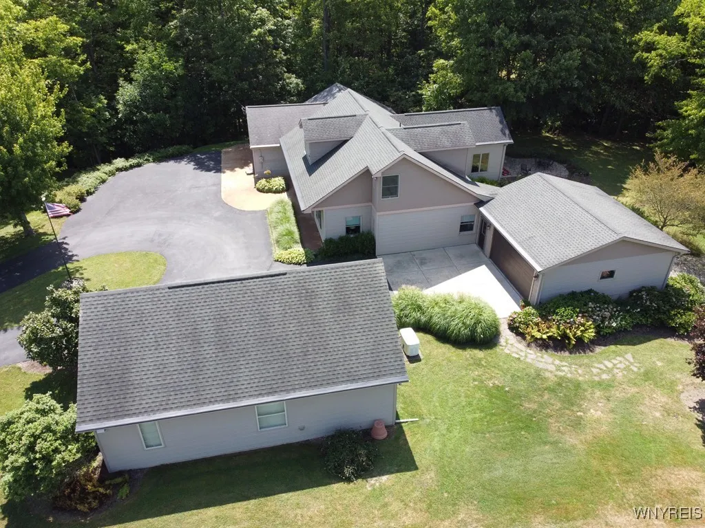 6191 Ward Road B, Boston, New York 14127, Boston, New York 14127, 3 Bedrooms Bedrooms, 7 Rooms Rooms,2 BathroomsBathrooms,Residential,Closed,6191 Ward Road B, Boston, New York 14127,0,B1627728