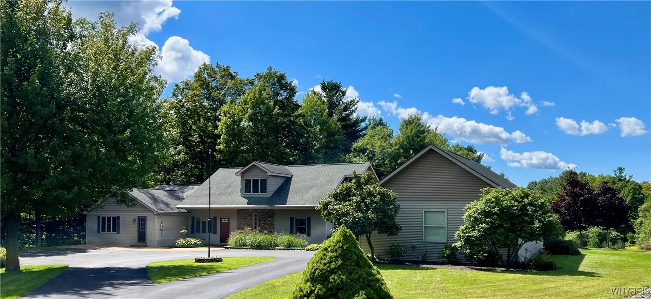 6191 Ward Road B, Boston, New York 14127, Boston, New York 14127, 3 Bedrooms Bedrooms, 7 Rooms Rooms,2 BathroomsBathrooms,Residential,Closed,6191 Ward Road B, Boston, New York 14127,0,B1627728