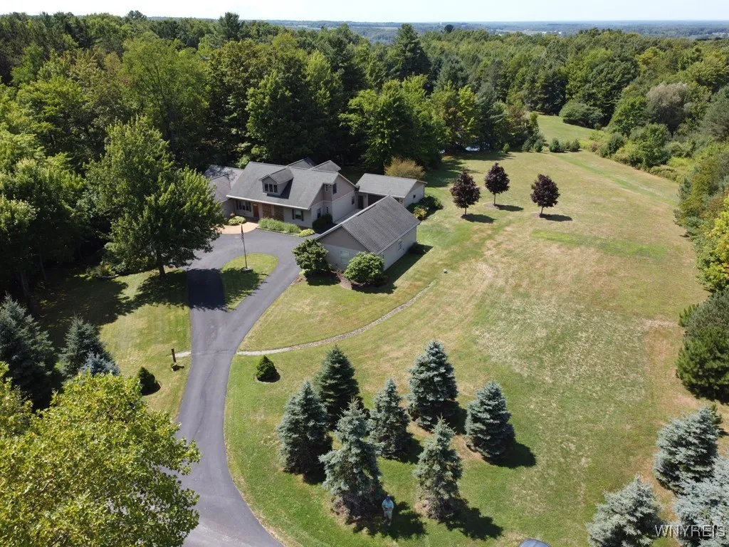 6191 Ward Road B, Boston, New York 14127, Boston, New York 14127, 3 Bedrooms Bedrooms, 7 Rooms Rooms,2 BathroomsBathrooms,Residential,Closed,6191 Ward Road B, Boston, New York 14127,0,B1627728