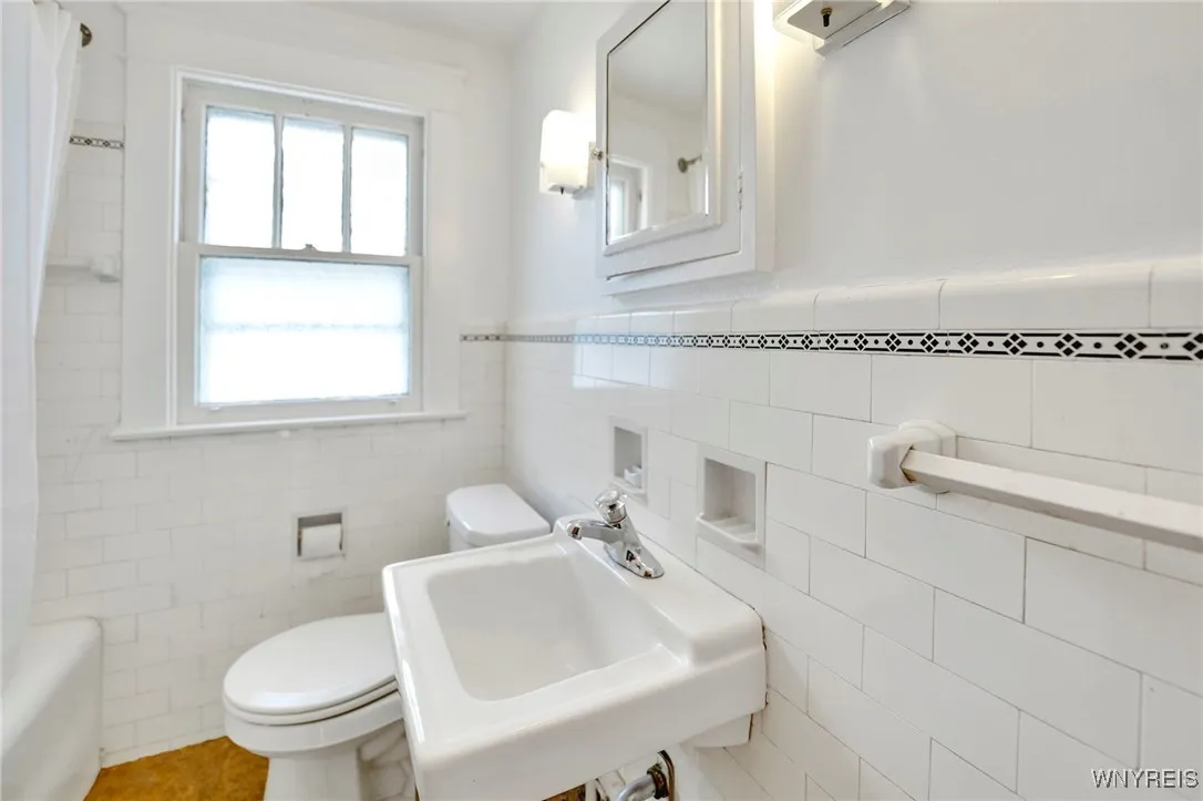 63 Princeton Boulevard, Tonawanda, New York 14217, Tonawanda, New York 14217, 3 Bedrooms Bedrooms, 6 Rooms Rooms,1 BathroomBathrooms,Residential,For Sale,63 Princeton Boulevard, Tonawanda, New York 14217,0,B1634644