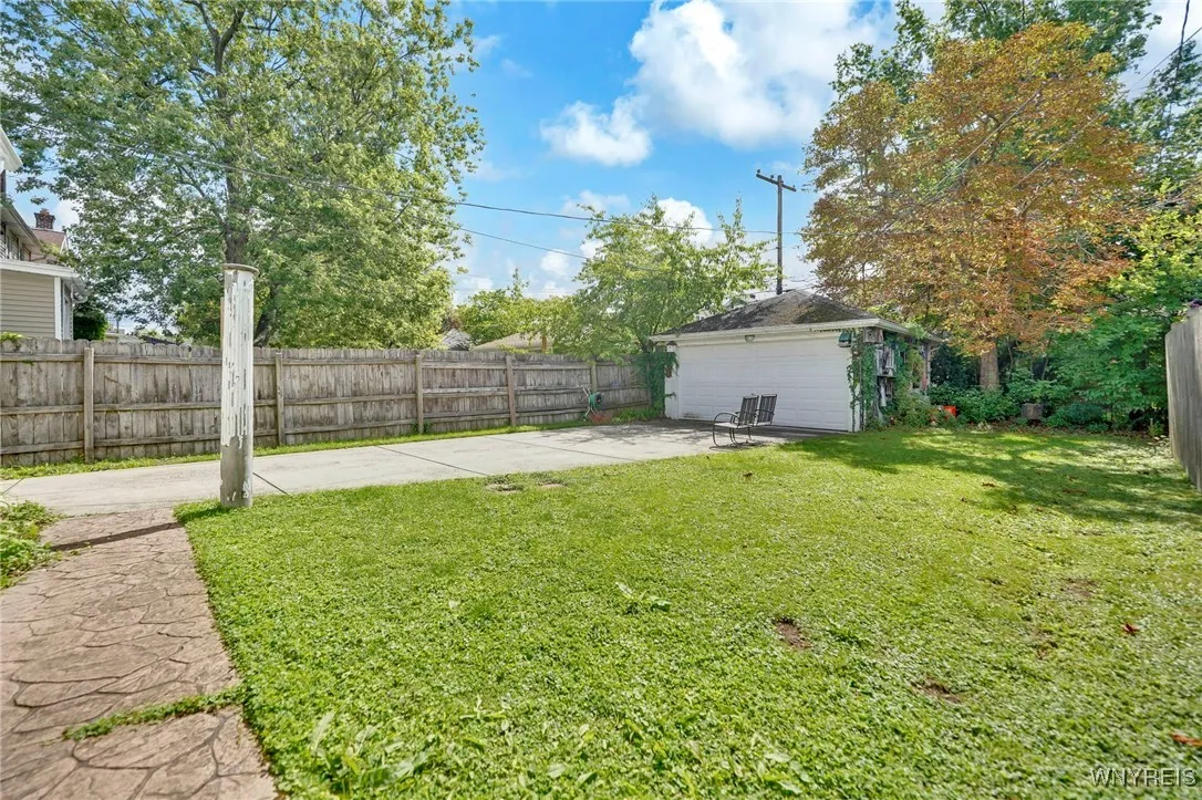 63 Princeton Boulevard, Tonawanda, New York 14217, Tonawanda, New York 14217, 3 Bedrooms Bedrooms, 6 Rooms Rooms,1 BathroomBathrooms,Residential,For Sale,63 Princeton Boulevard, Tonawanda, New York 14217,0,B1634644