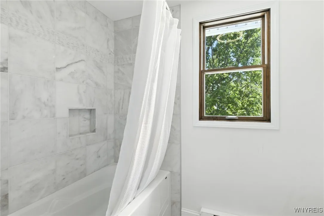 510 Elma Meadow Lane, Elma, New York 14059, Elma, New York 14059, 4 Bedrooms Bedrooms, 10 Rooms Rooms,2 BathroomsBathrooms,Residential,Closed,510 Elma Meadow Lane, Elma, New York 14059,0,B1633893