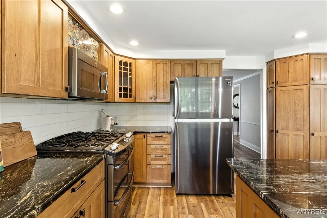 510 Elma Meadow Lane, Elma, New York 14059, Elma, New York 14059, 4 Bedrooms Bedrooms, 10 Rooms Rooms,2 BathroomsBathrooms,Residential,Closed,510 Elma Meadow Lane, Elma, New York 14059,0,B1633893