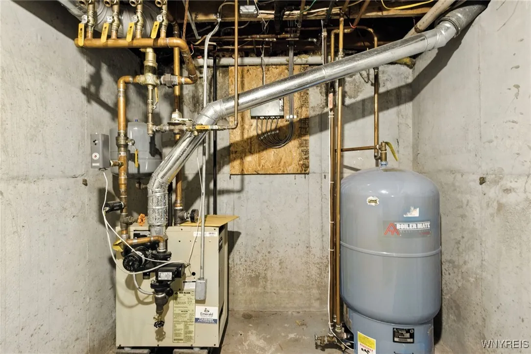 510 Elma Meadow Lane, Elma, New York 14059, Elma, New York 14059, 4 Bedrooms Bedrooms, 10 Rooms Rooms,2 BathroomsBathrooms,Residential,Closed,510 Elma Meadow Lane, Elma, New York 14059,0,B1633893