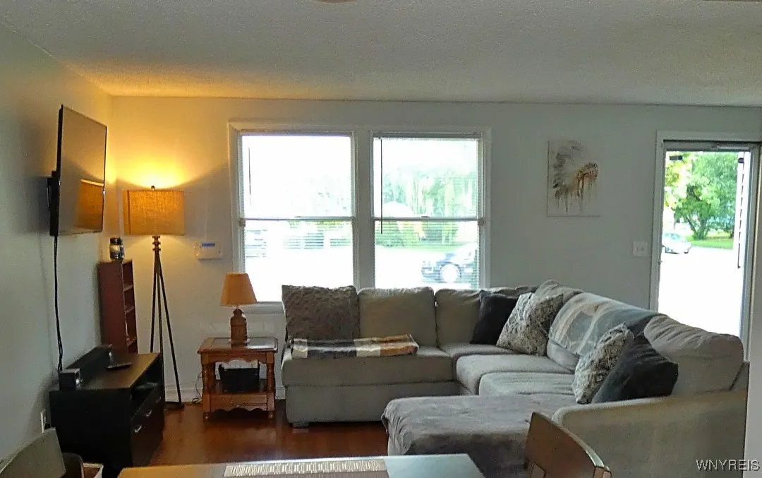 6598 Parkwood Drive, Lockport Town, New York 14094, Lockport Town, New York 14094, 3 Bedrooms Bedrooms, 8 Rooms Rooms,2 BathroomsBathrooms,Residential,Closed,6598 Parkwood Drive, Lockport Town, New York 14094,0,B1634546