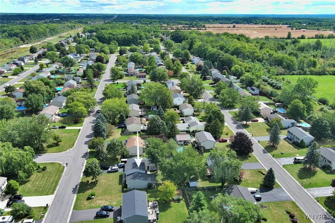 6598 Parkwood Drive, Lockport Town, New York 14094, Lockport Town, New York 14094, 3 Bedrooms Bedrooms, 8 Rooms Rooms,2 BathroomsBathrooms,Residential,Closed,6598 Parkwood Drive, Lockport Town, New York 14094,0,B1634546