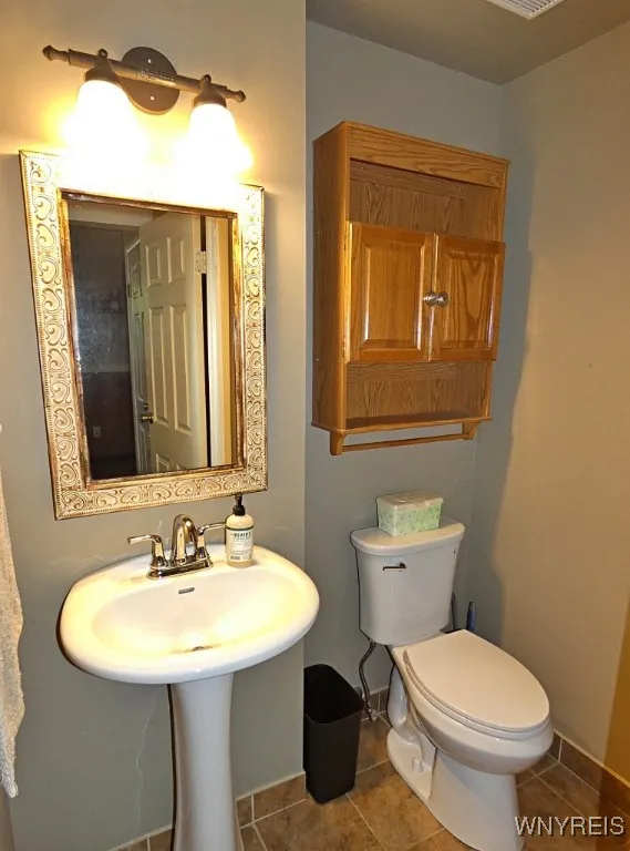 6598 Parkwood Drive, Lockport Town, New York 14094, Lockport Town, New York 14094, 3 Bedrooms Bedrooms, 8 Rooms Rooms,2 BathroomsBathrooms,Residential,Closed,6598 Parkwood Drive, Lockport Town, New York 14094,0,B1634546